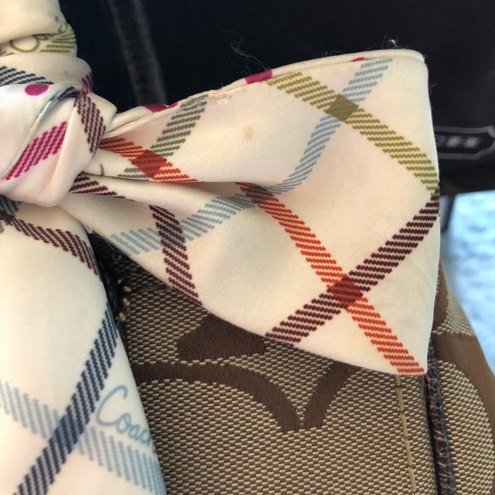 Coach Signature Hampton Madeline Satchel w/ Scarf - Picture 6 of 8